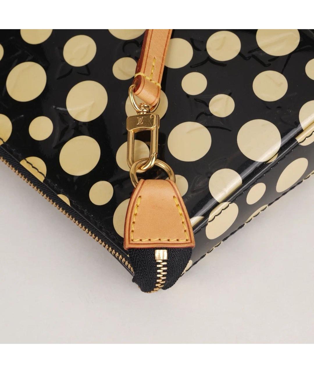 LOUIS VUITTON Черная сумка с короткими ручками из лакированной кожи, фото 8