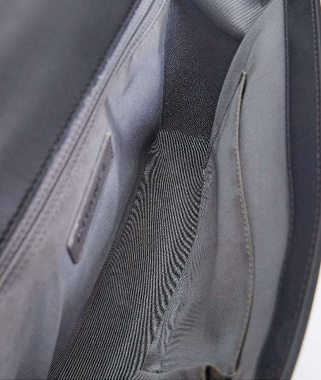 CHANEL Черная кожаная сумка через плечо, фото 7