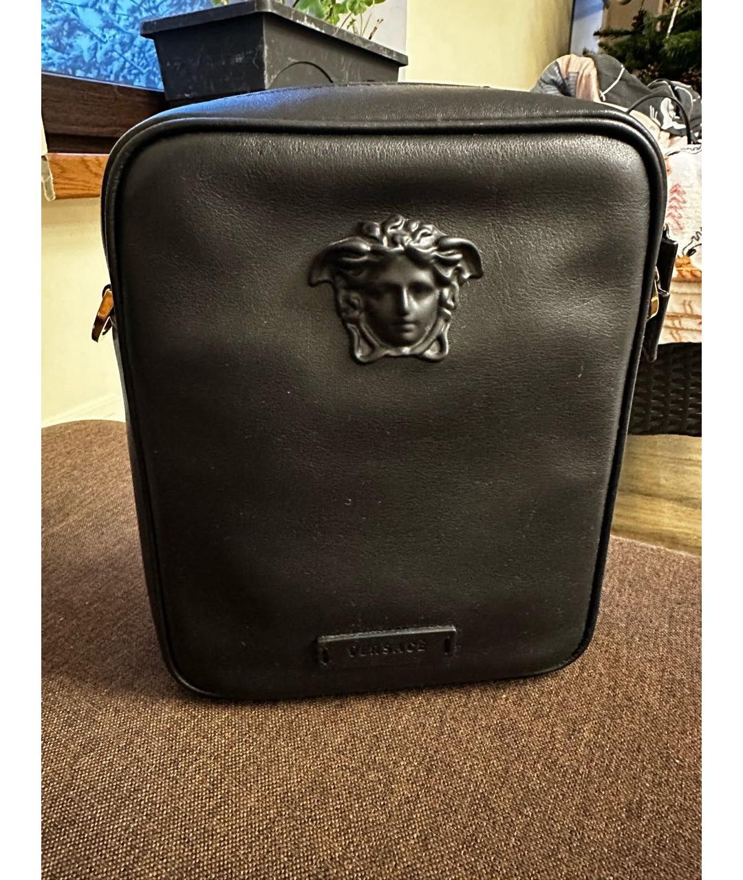 VERSACE Черная кожаная сумка на плечо, фото 8