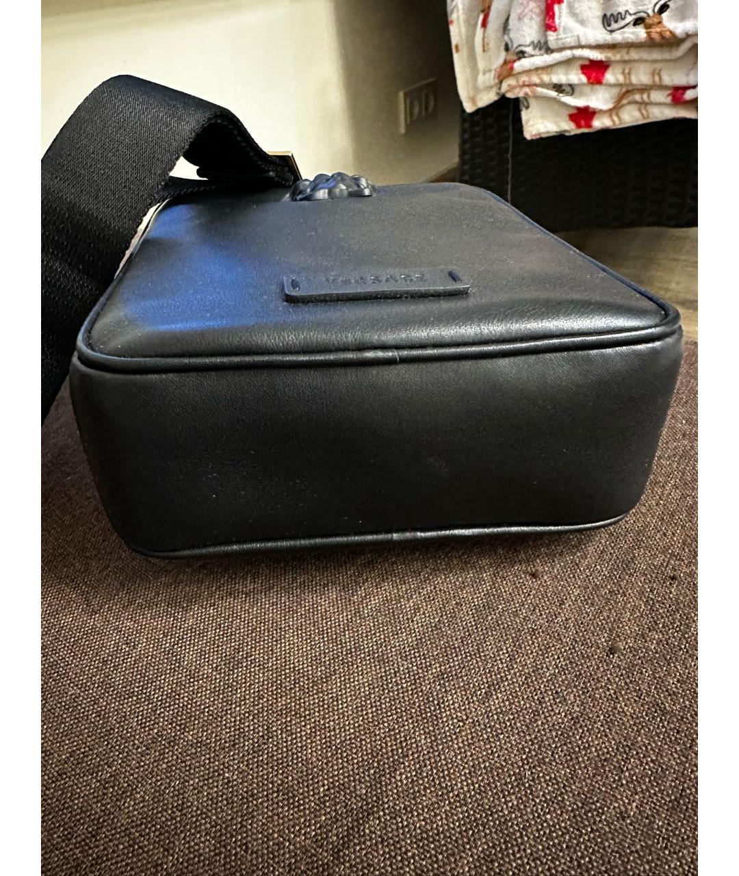 VERSACE Черная кожаная сумка на плечо, фото 7