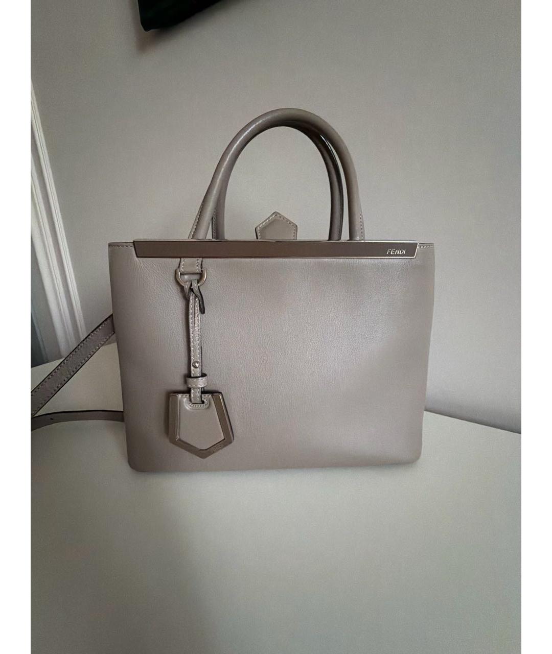 FENDI Бежевая кожаная сумка с короткими ручками, фото 9