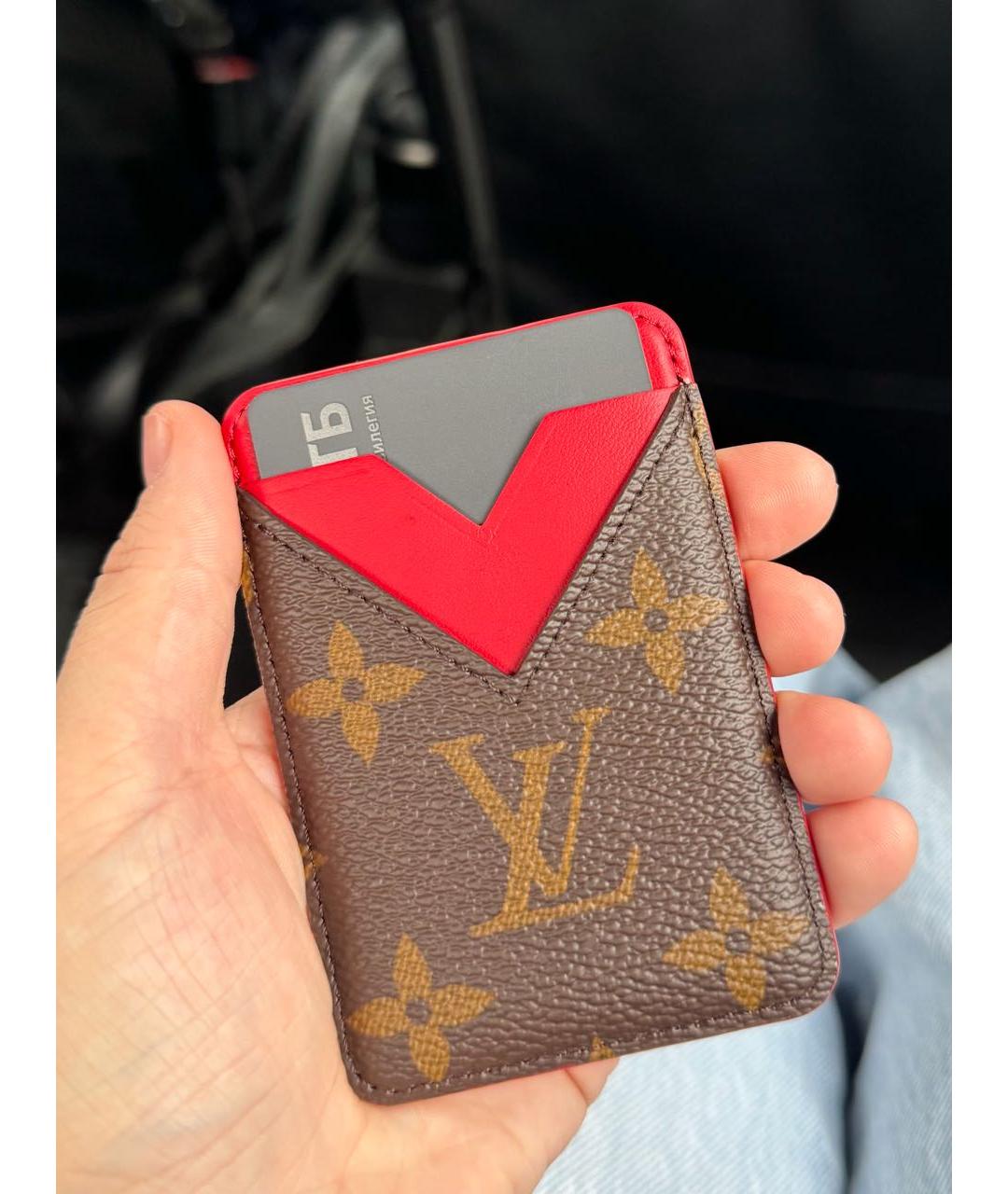 LOUIS VUITTON Коричневый кожаный кардхолдер, фото 2