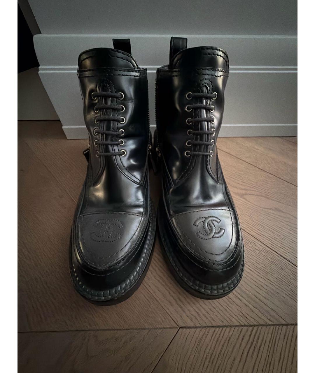 CHANEL Черные кожаные ботинки, фото 2