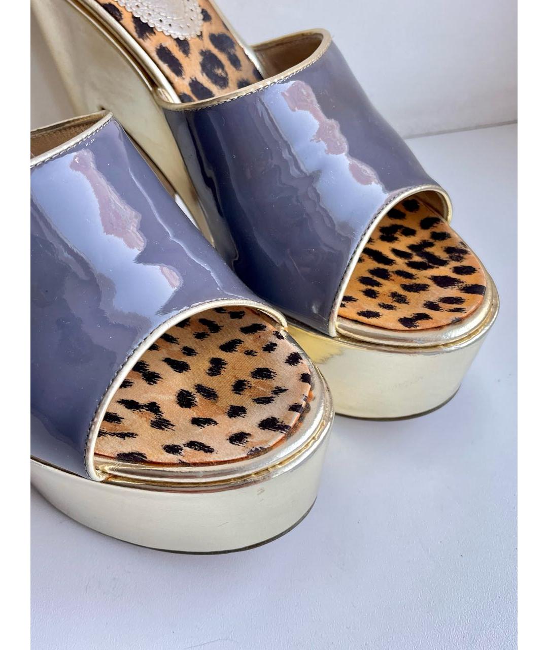 ROBERTO CAVALLI Синие сабо из лакированной кожи, фото 5