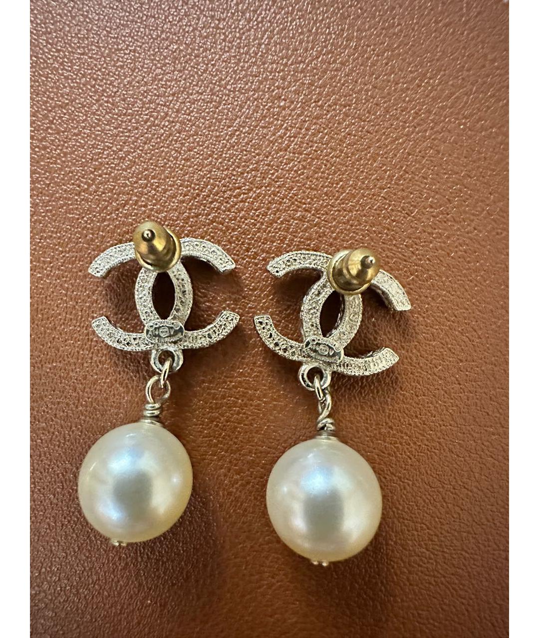 CHANEL Золотые металлические серьги, фото 2