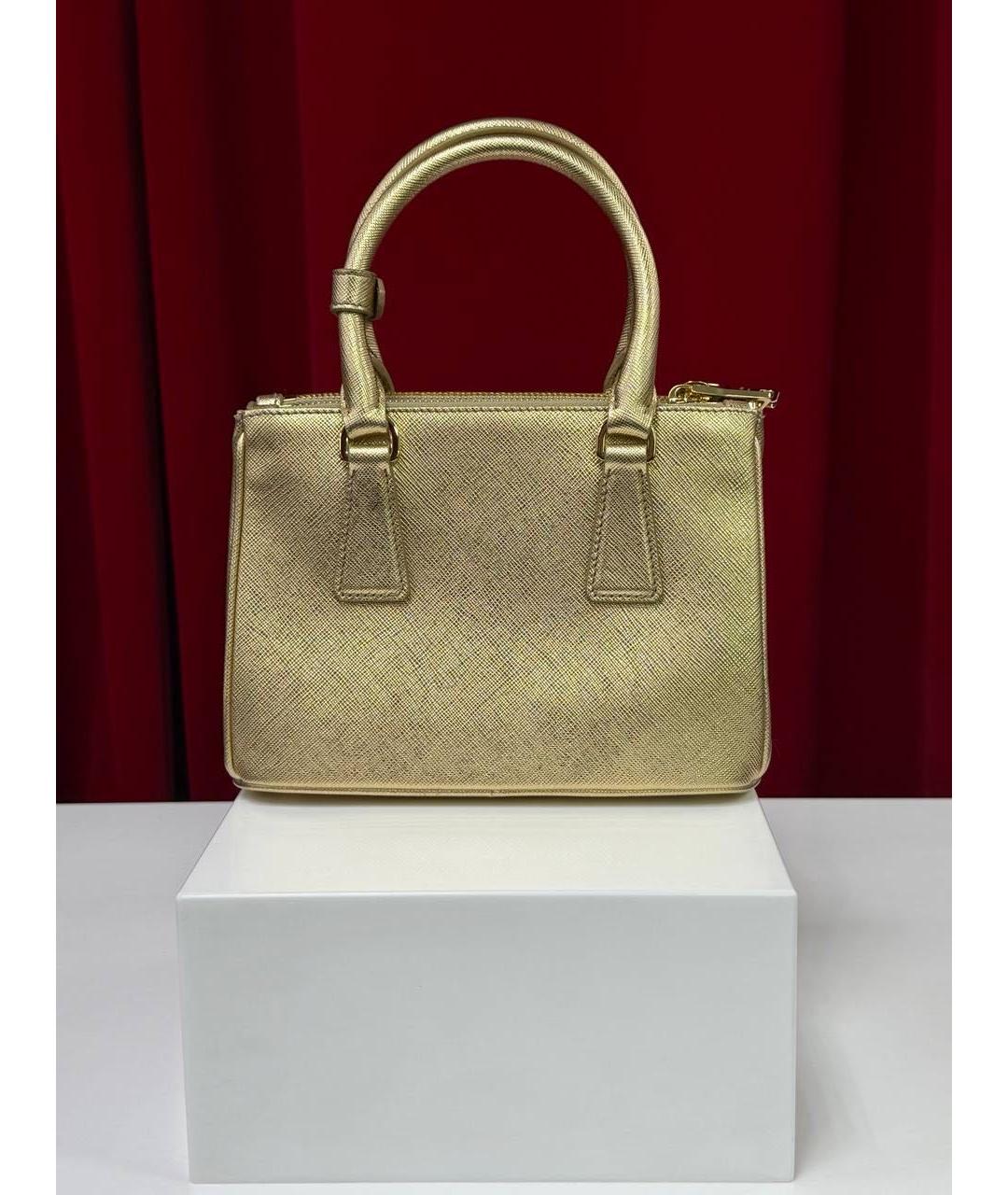 PRADA Золотая кожаная сумка с короткими ручками, фото 8