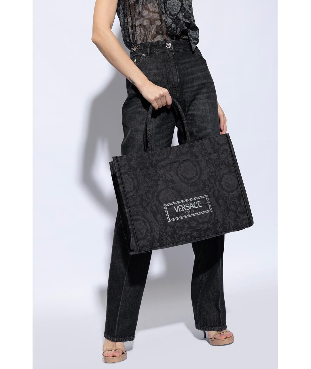 VERSACE Черная тканевая сумка тоут, фото 2