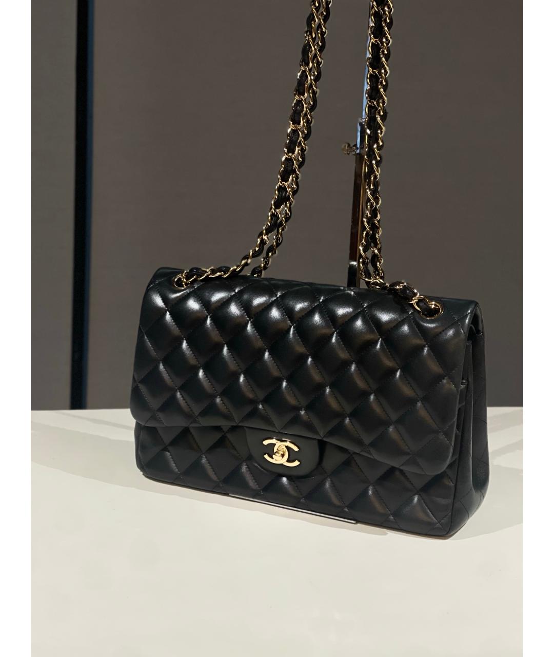 CHANEL Черная кожаная сумка через плечо, фото 2