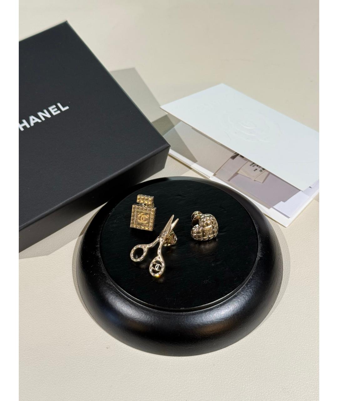 CHANEL Золотая металлическая булавка / брошь, фото 4