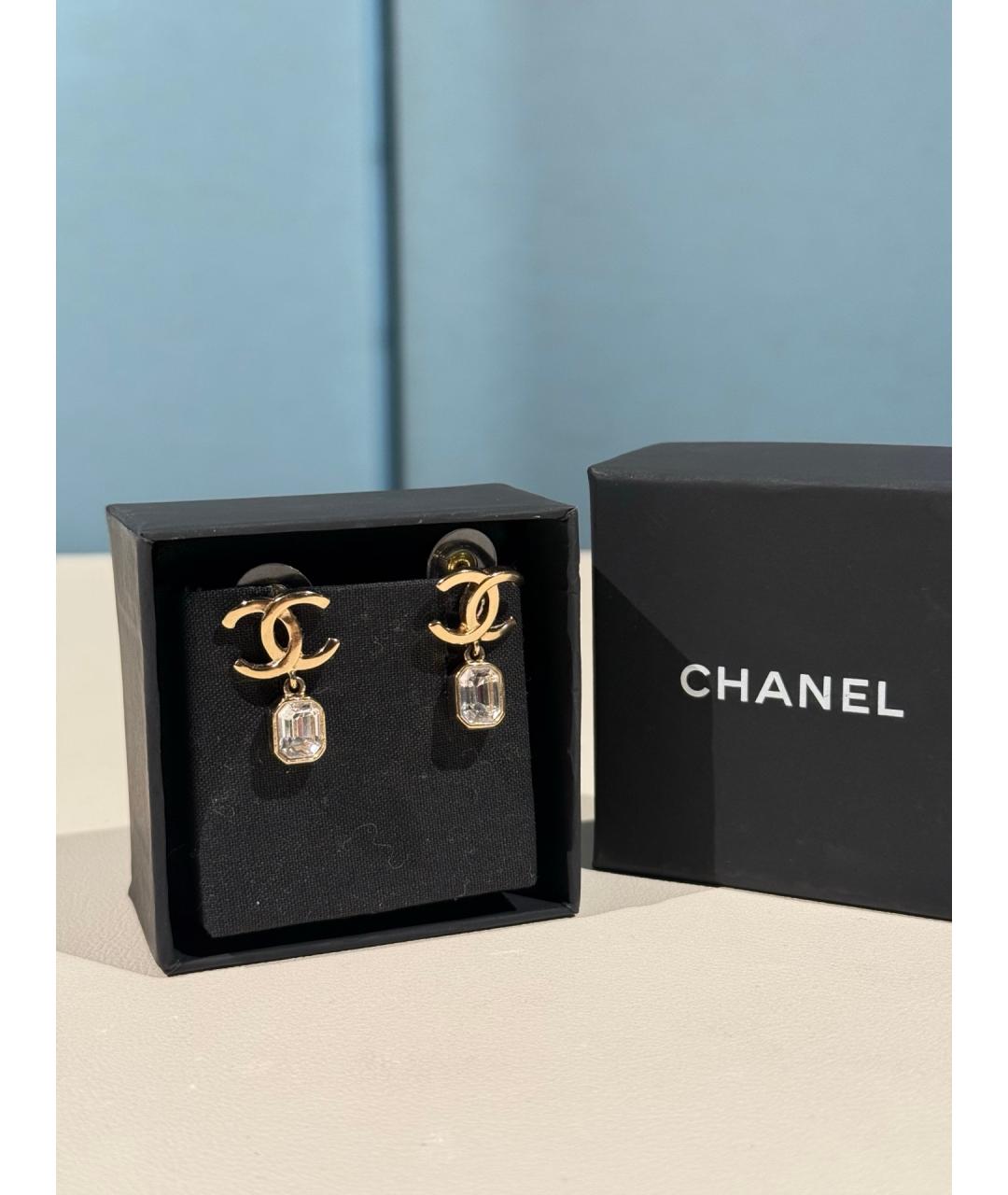 CHANEL Золотые металлические серьги, фото 5