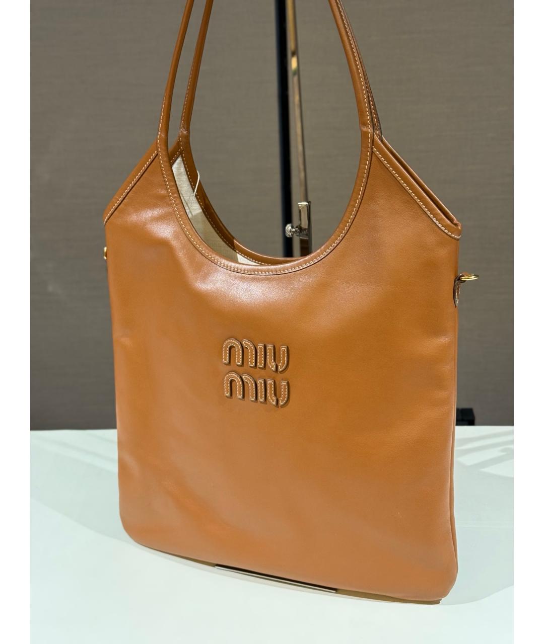 MIU MIU Коричневая кожаная сумка тоут, фото 2