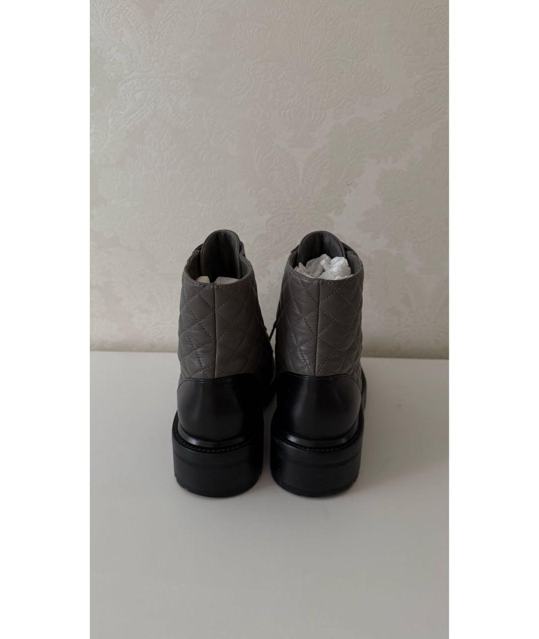 CHANEL Антрацитовые кожаные ботинки, фото 4