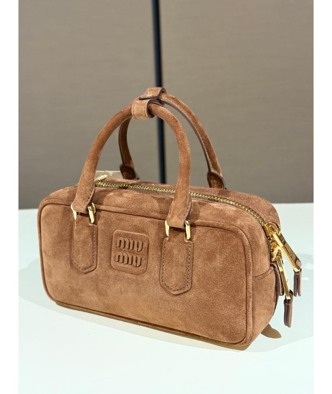 MIU MIU Коричневая замшевая сумка с короткими ручками, фото 3