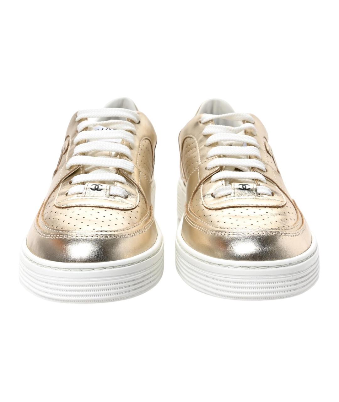 CHANEL Золотые кожаные кроссовки, фото 2