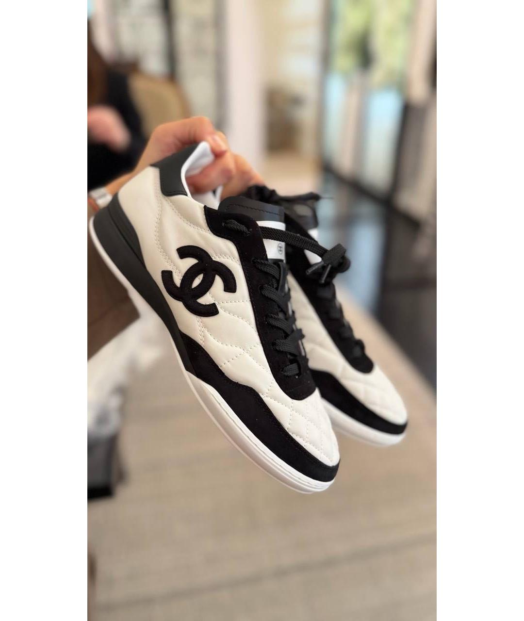 CHANEL Белые кожаные кроссовки, фото 4