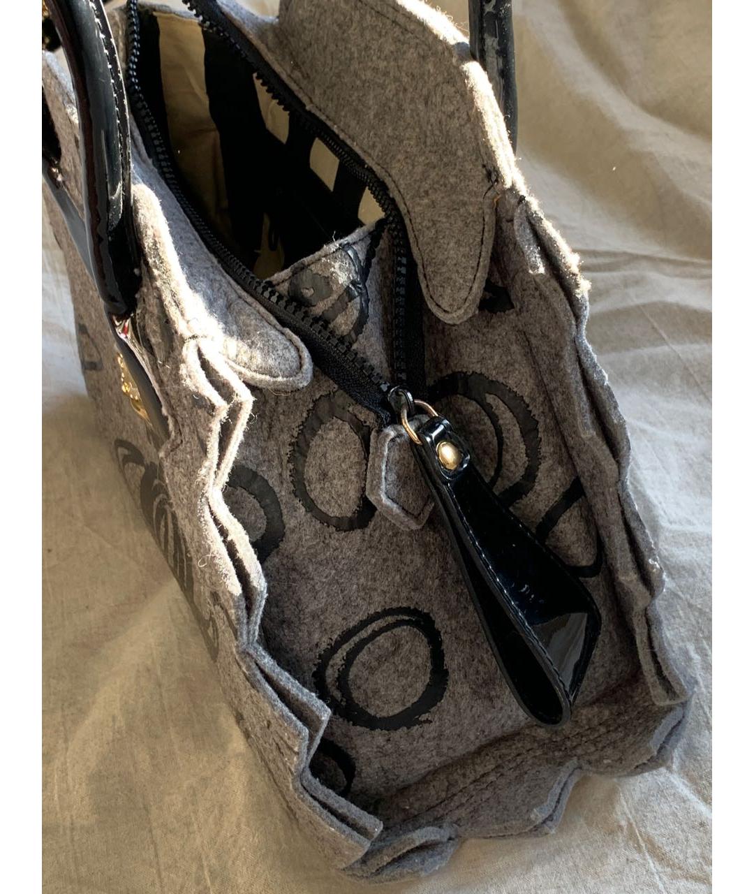 VIVIENNE WESTWOOD Серая шерстяная сумка с короткими ручками, фото 4