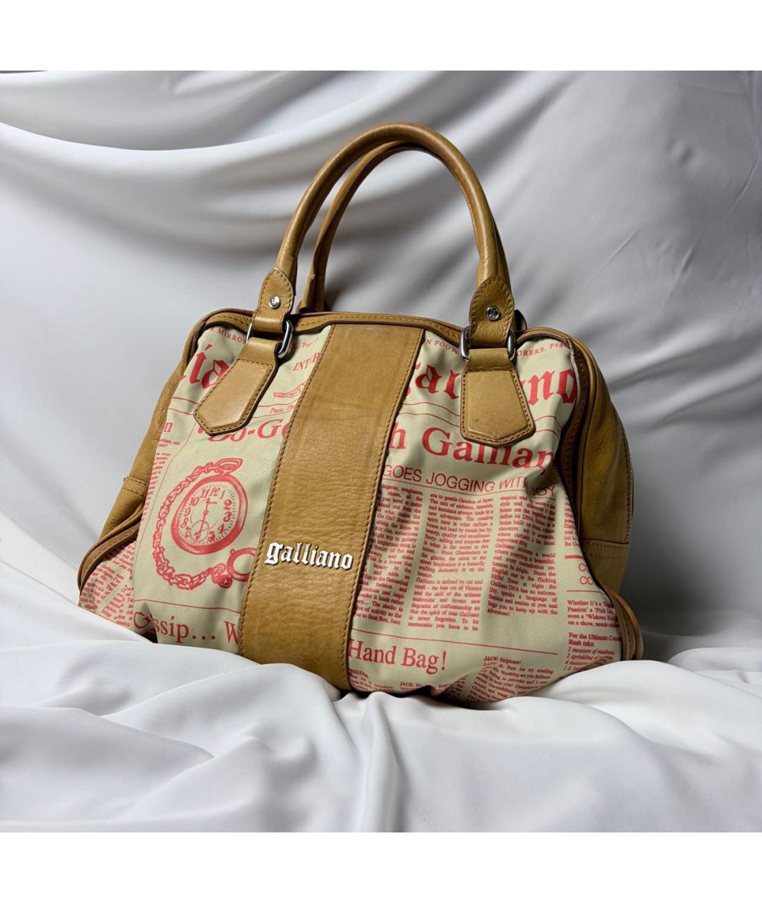 JOHN GALLIANO Бежевая кожаная сумка с короткими ручками, фото 2