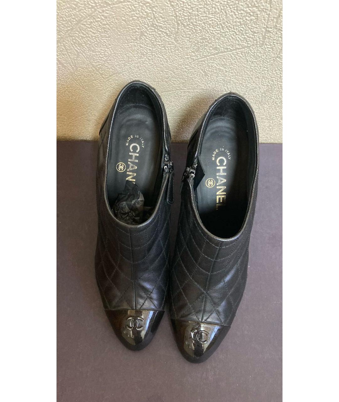 CHANEL Черные кожаные ботильоны, фото 3