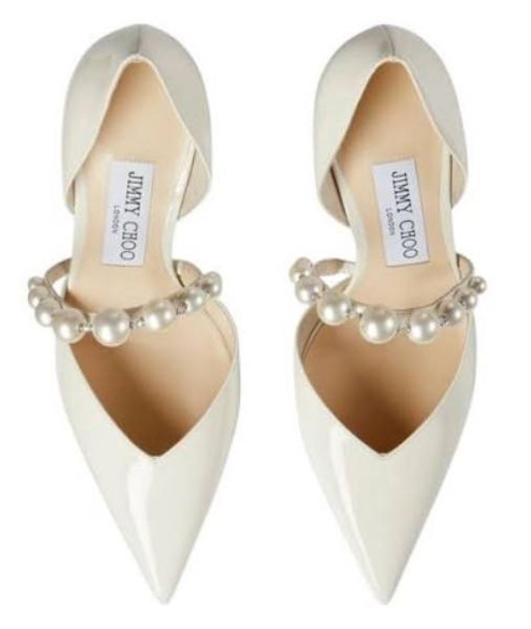 JIMMY CHOO Белые лодочки на низком каблуке из лакированной кожи, фото 2