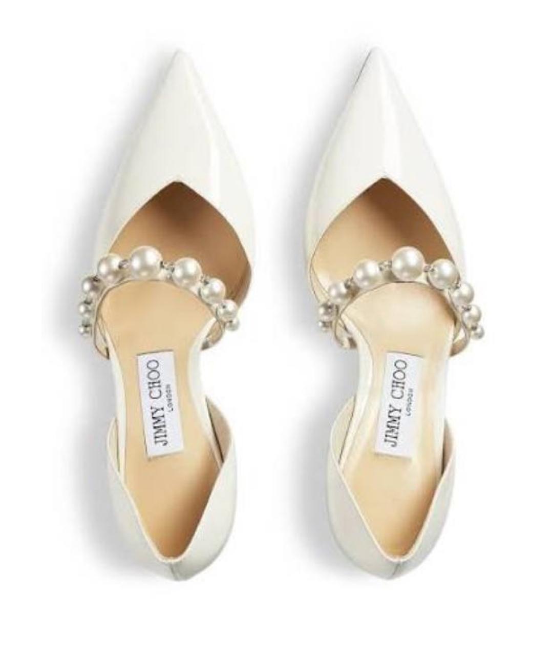 JIMMY CHOO Белые лодочки на низком каблуке из лакированной кожи, фото 3