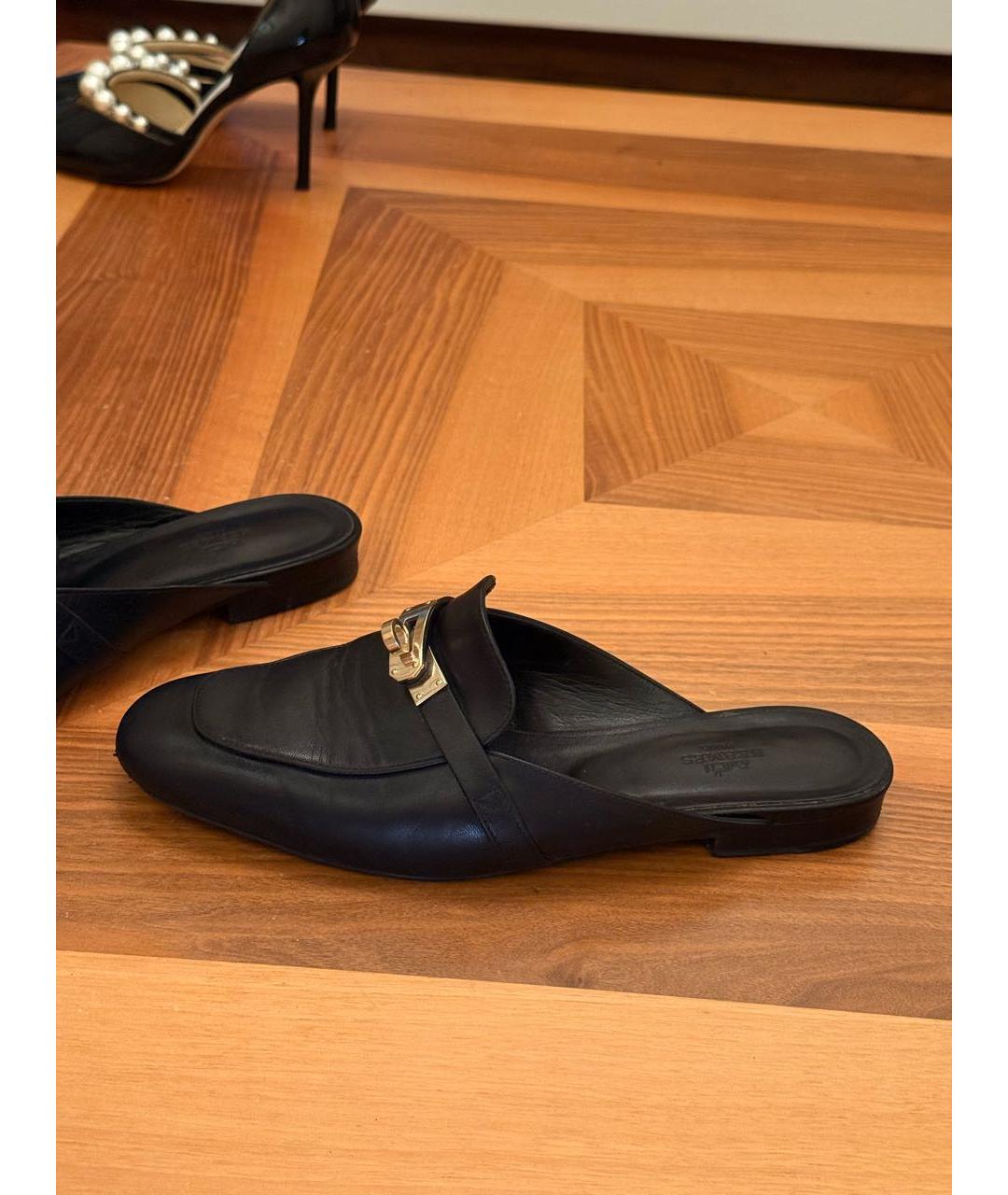 HERMES Черные кожаные мюли, фото 9