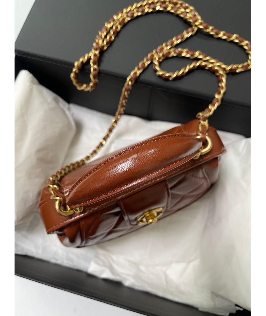CHANEL Коричневая кожаная сумка с короткими ручками, фото 3