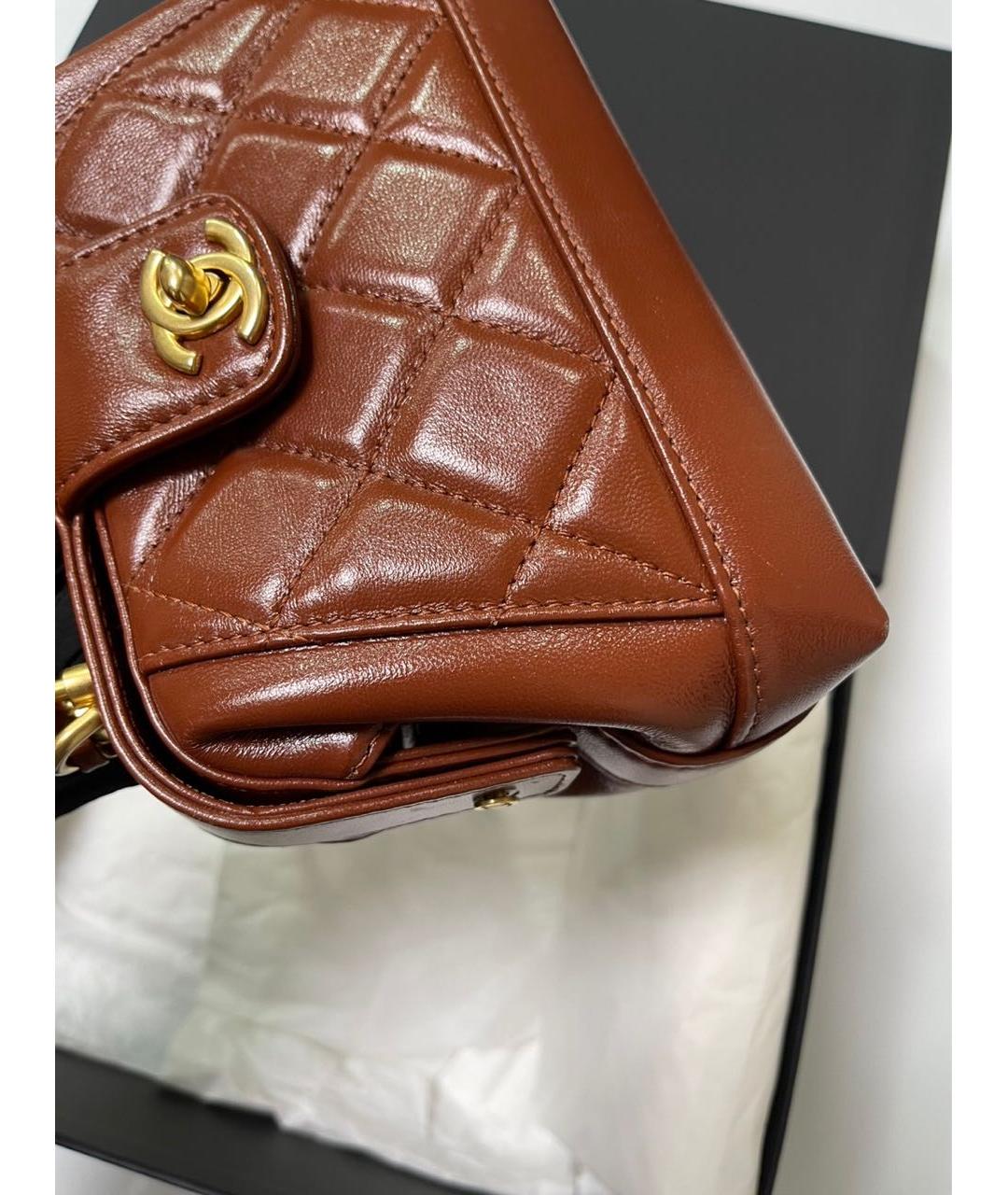 CHANEL Коричневая кожаная сумка с короткими ручками, фото 6