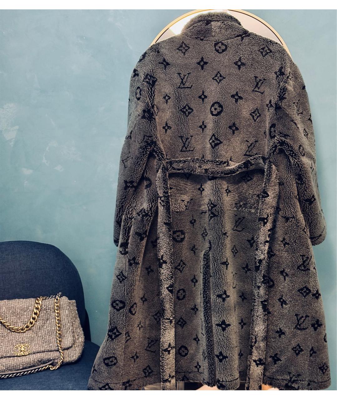 LOUIS VUITTON Серая меховая шуба, фото 2