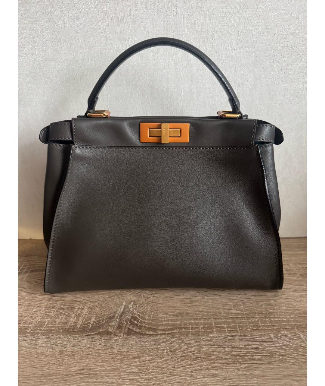 FENDI Антрацитовая кожаная сумка с короткими ручками, фото 9