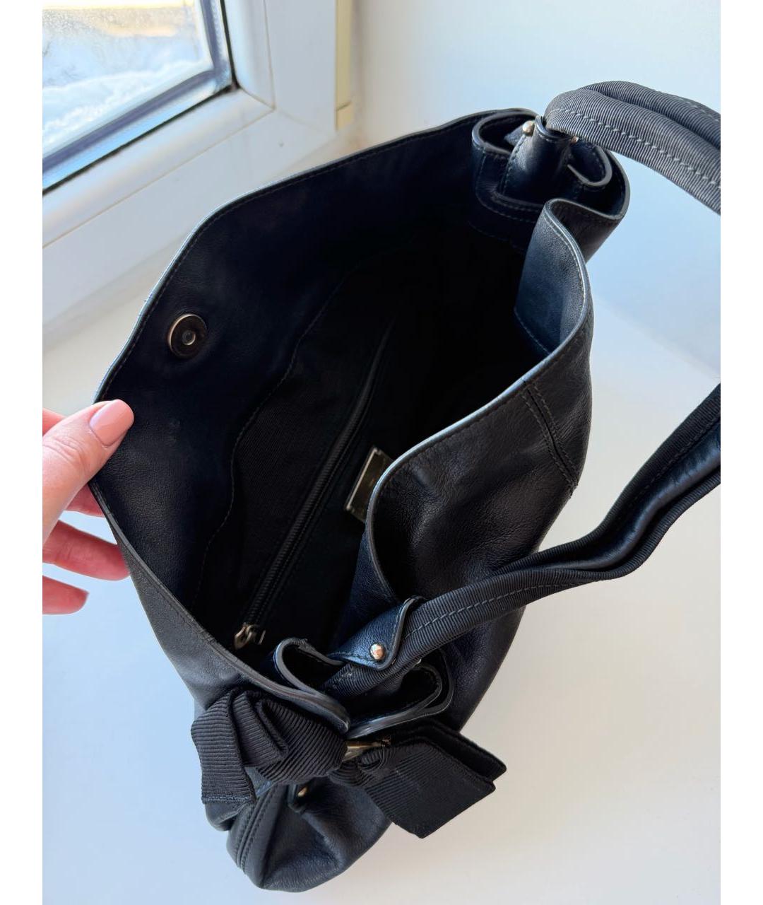 FERRAGAMO Черная кожаная сумка через плечо, фото 4