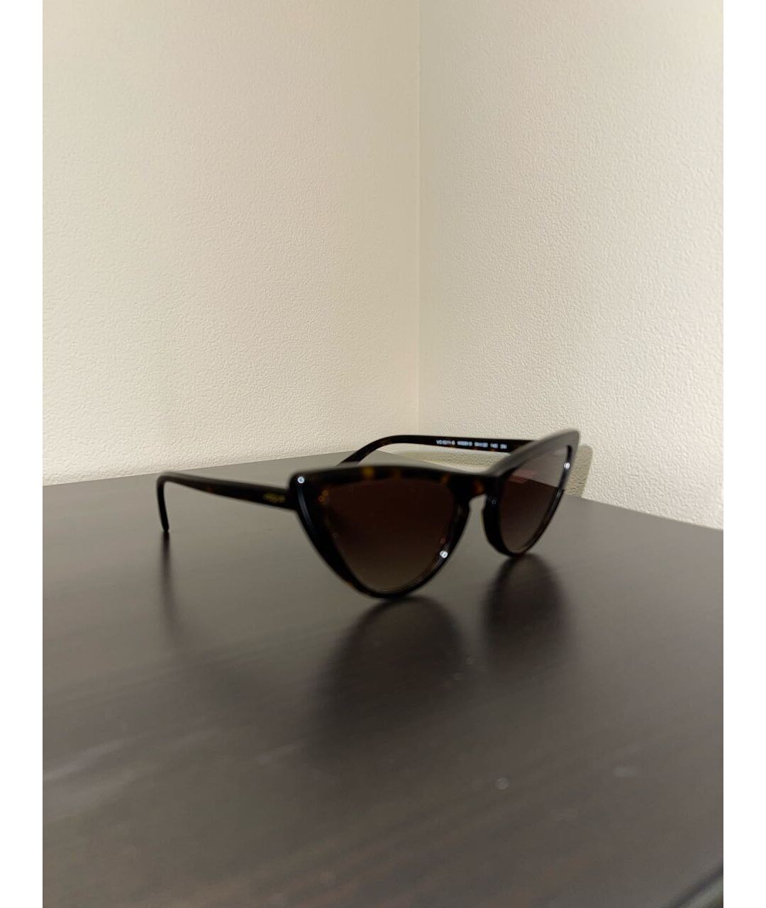 VOGUE EYEWEAR Коричневые пластиковые солнцезащитные очки, фото 2