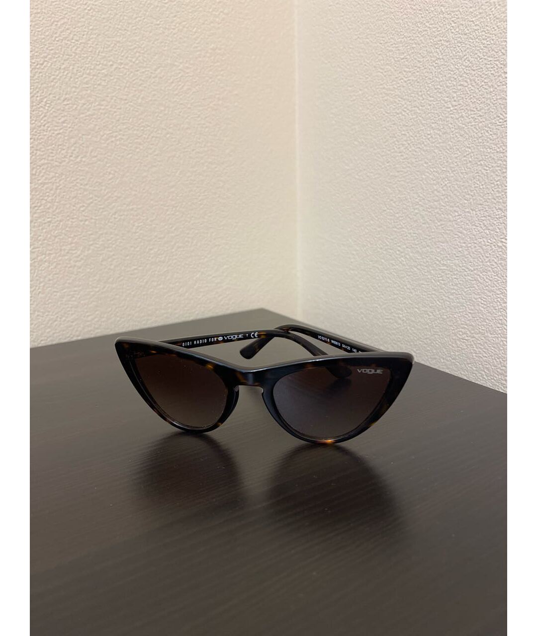 VOGUE EYEWEAR Коричневые пластиковые солнцезащитные очки, фото 5