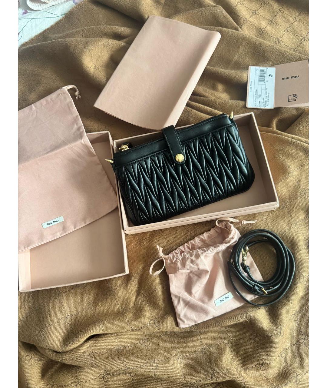 MIU MIU Черная кожаная сумка через плечо, фото 3
