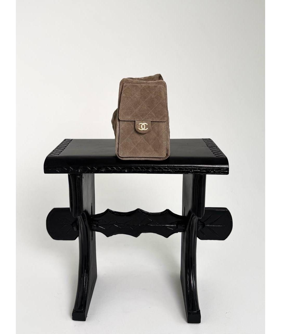 CHANEL Бежевая замшевая сумка через плечо, фото 2