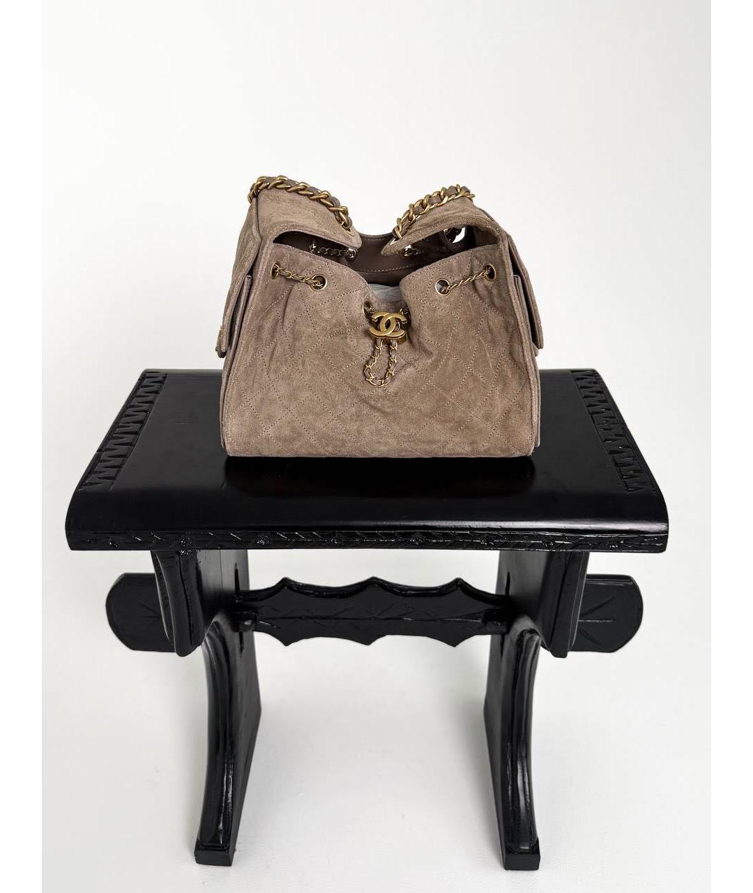 CHANEL Бежевая замшевая сумка через плечо, фото 4