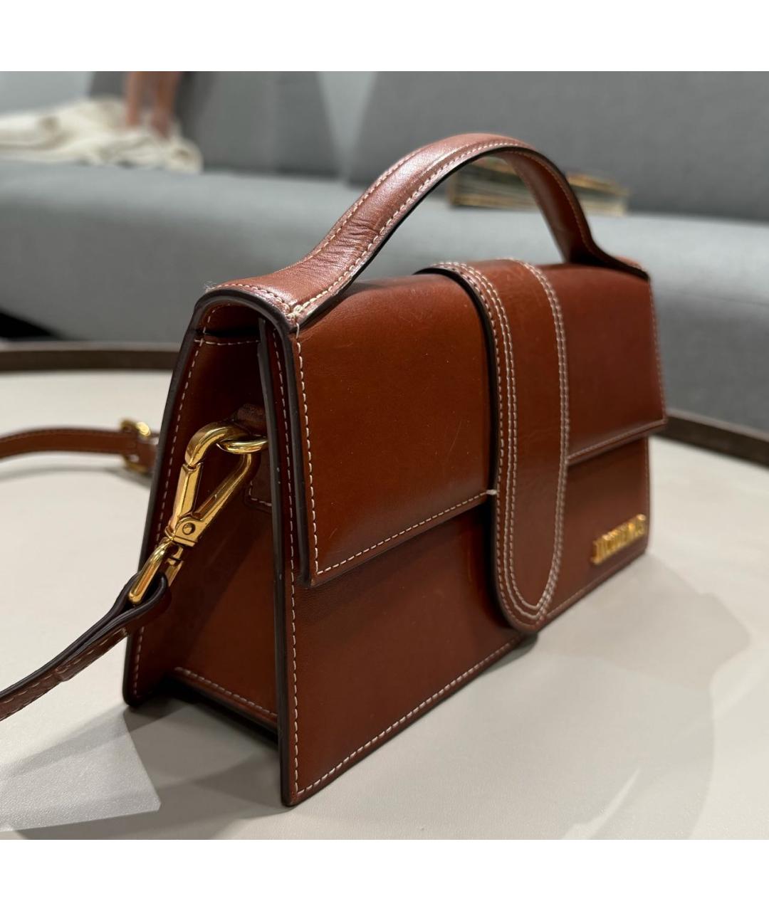 JACQUEMUS Коричневая кожаная сумка с короткими ручками, фото 2