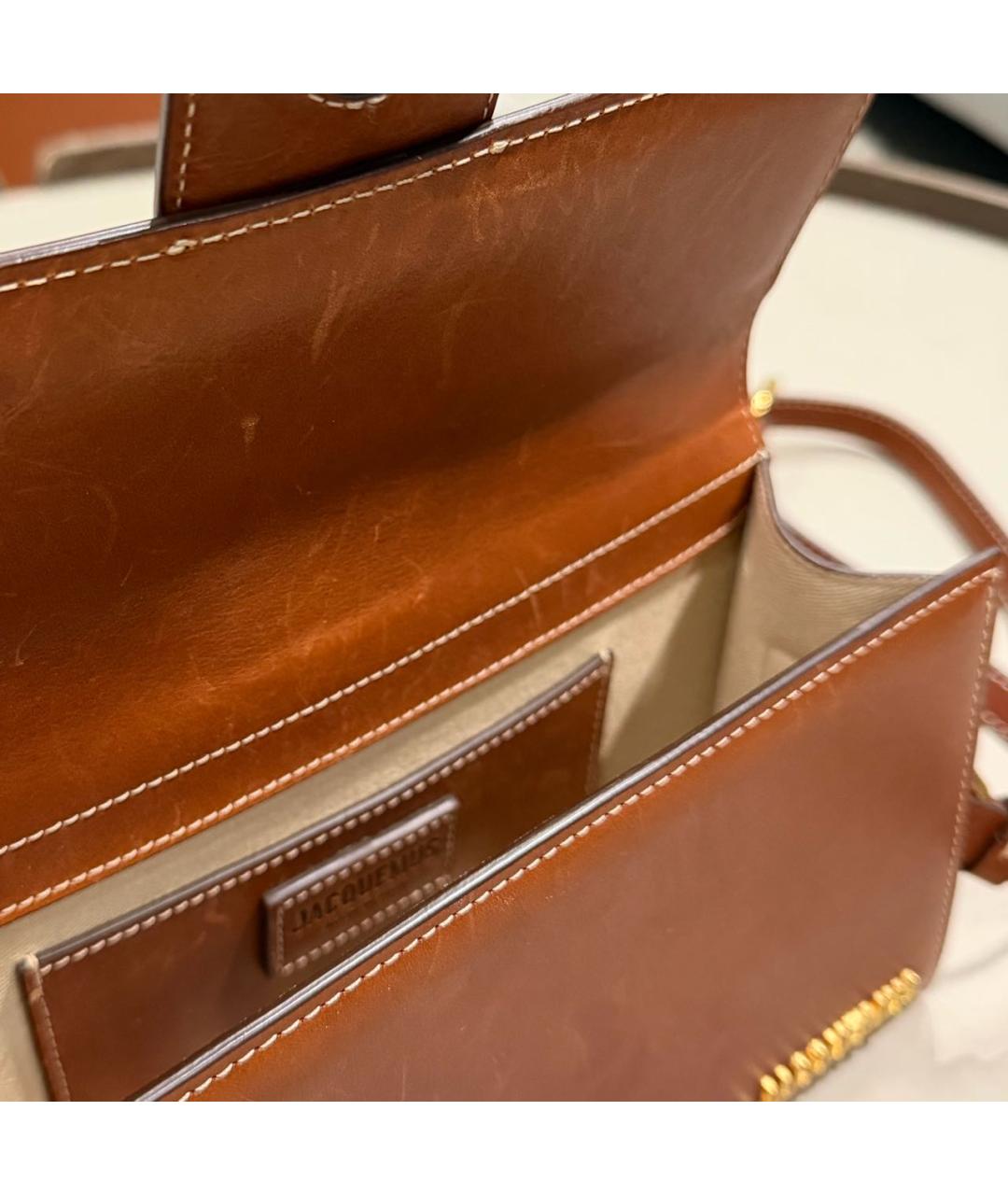 JACQUEMUS Коричневая кожаная сумка с короткими ручками, фото 4