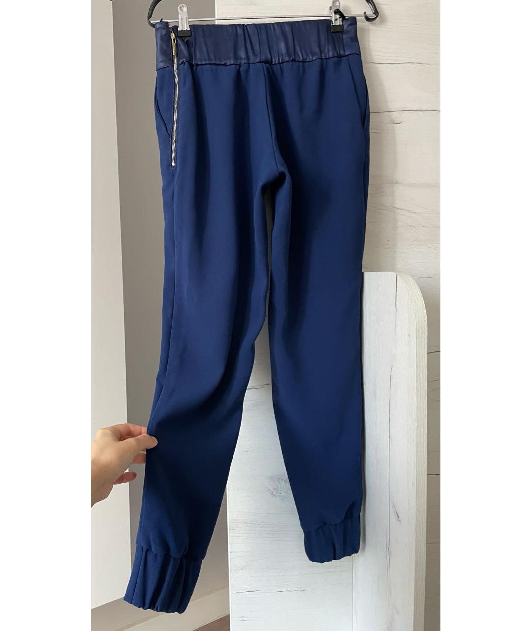 ELISABETTA FRANCHI Синие полиэстеровые прямые брюки, фото 2