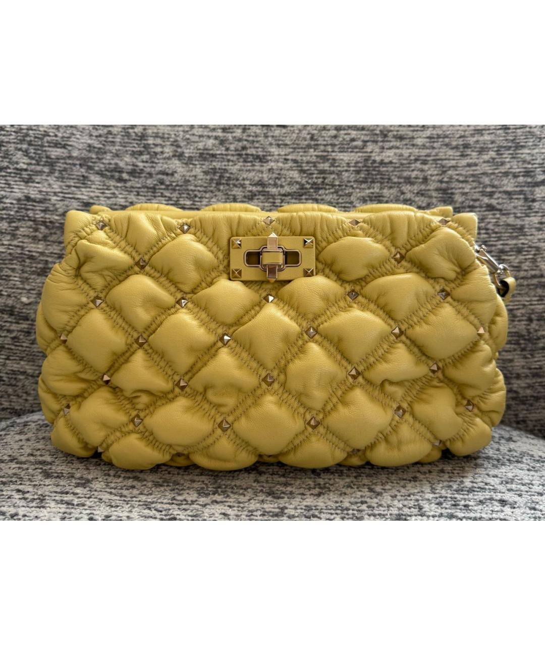 VALENTINO Желтая кожаная сумка через плечо, фото 6