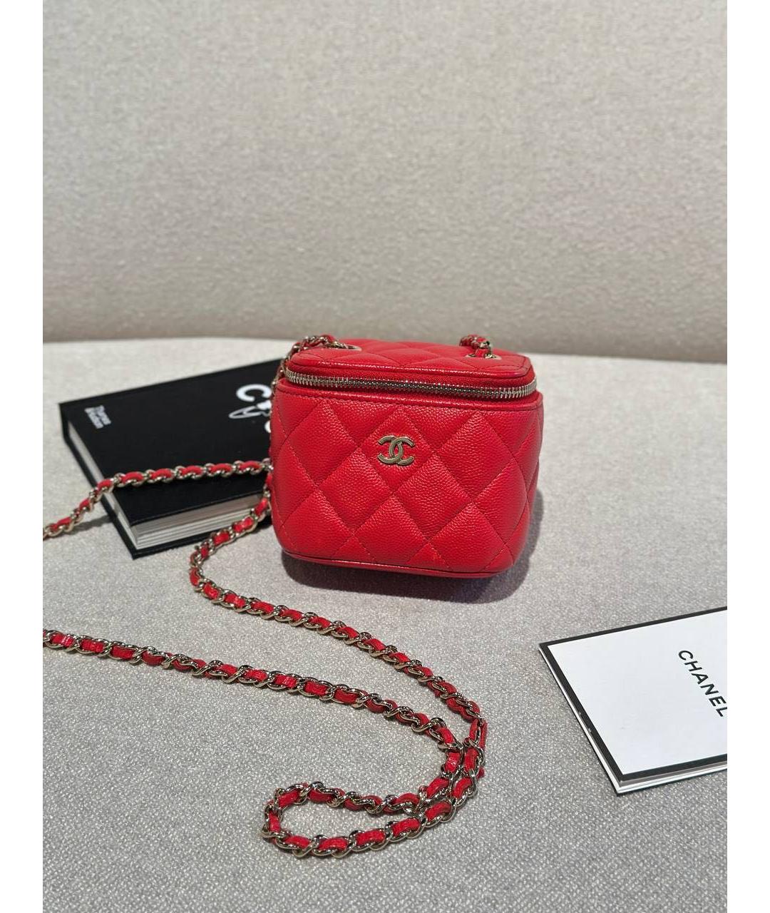 CHANEL Красная кожаная сумка через плечо, фото 2