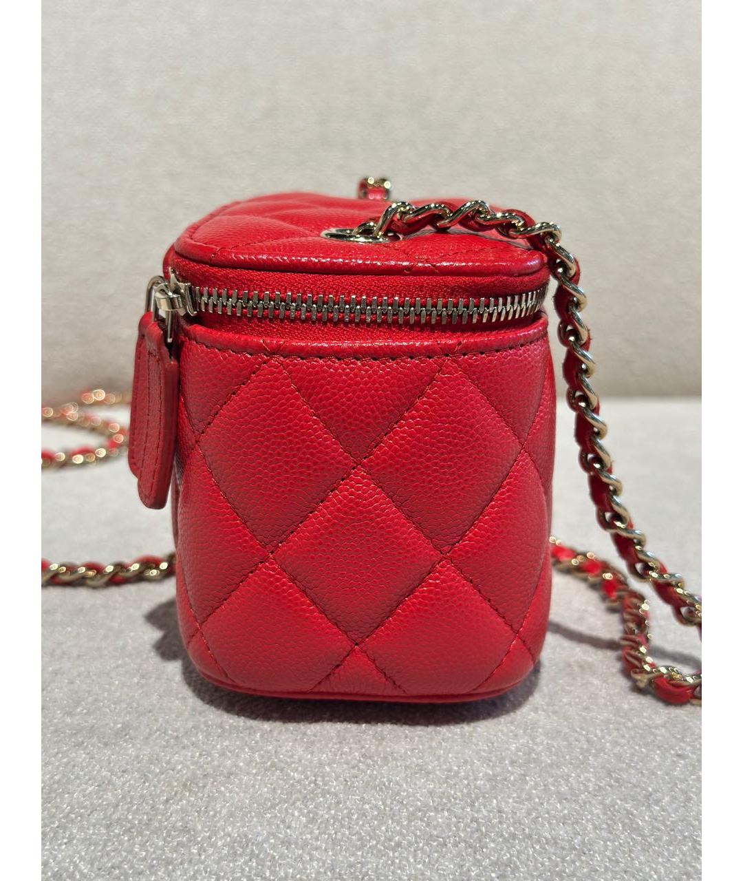 CHANEL Красная кожаная сумка через плечо, фото 5