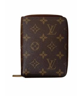 LOUIS VUITTON Обложка/футляр