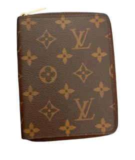 LOUIS VUITTON Обложка/футляр