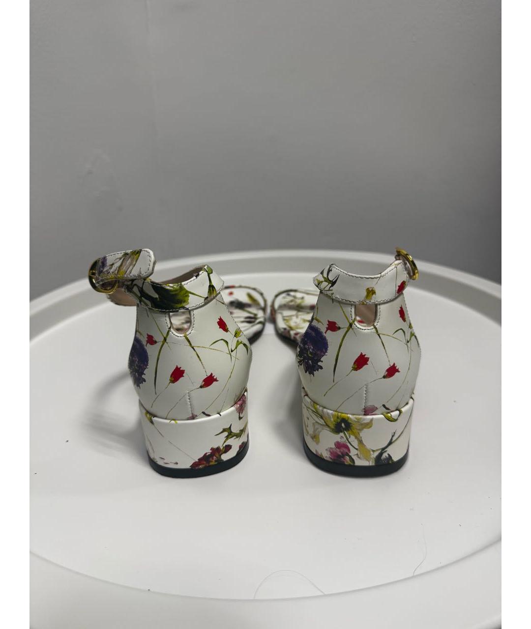 STUART WEITZMAN Белые кожаные босоножки, фото 5