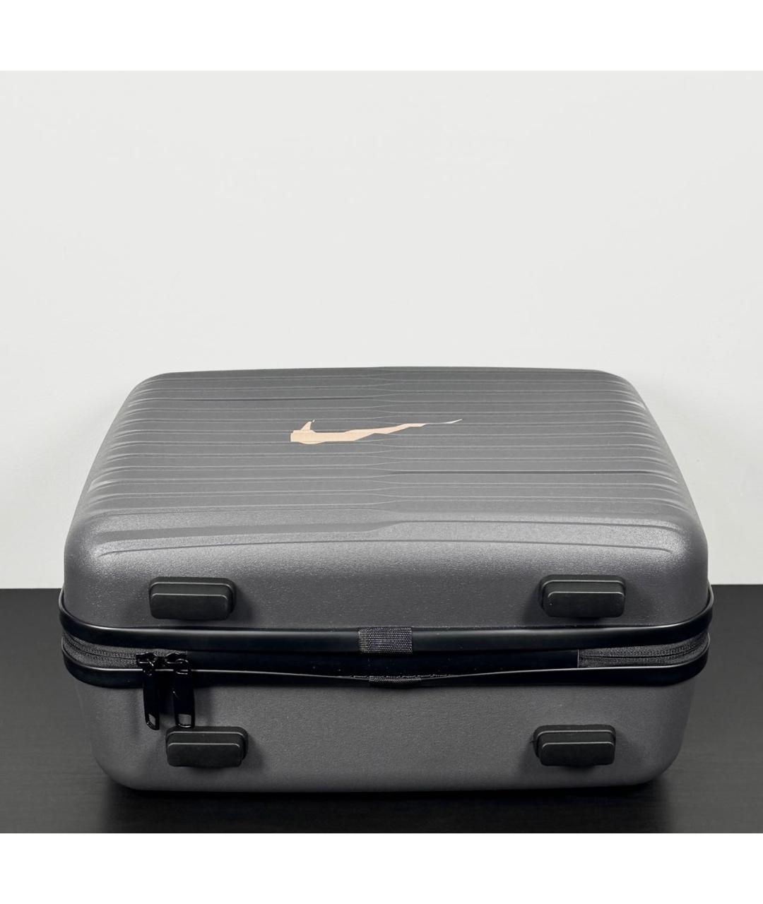 NIKE Антрацитовый чемодан, фото 4