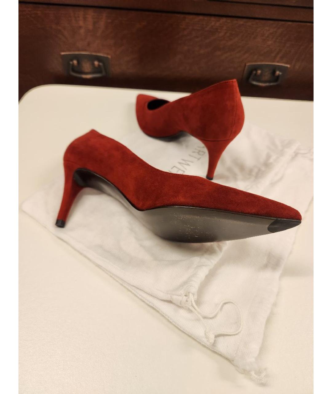 STUART WEITZMAN Красные замшевые туфли, фото 6