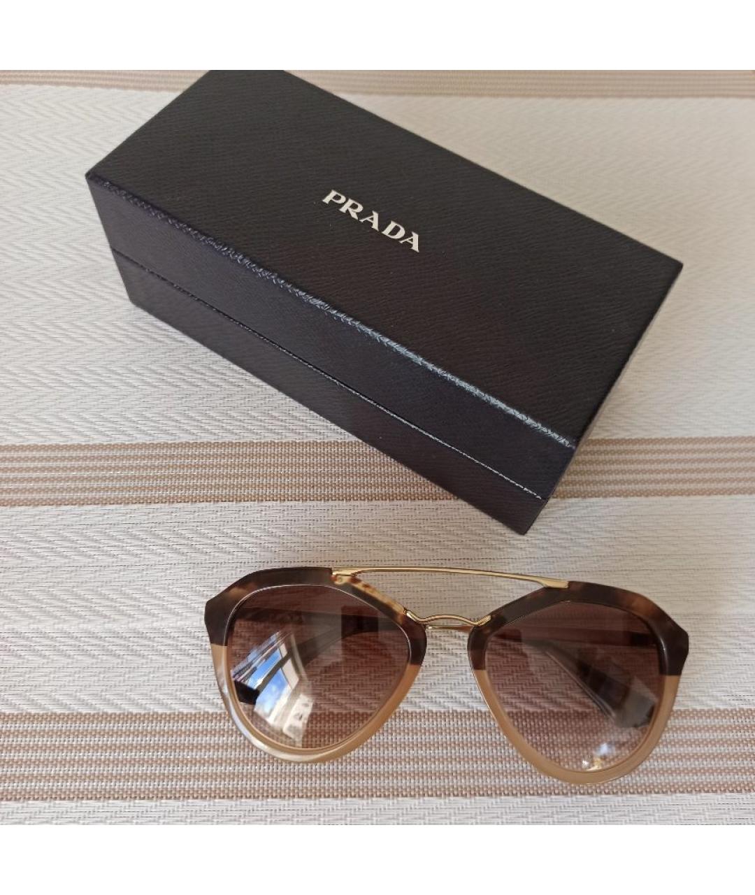 PRADA Коричневые пластиковые солнцезащитные очки, фото 4