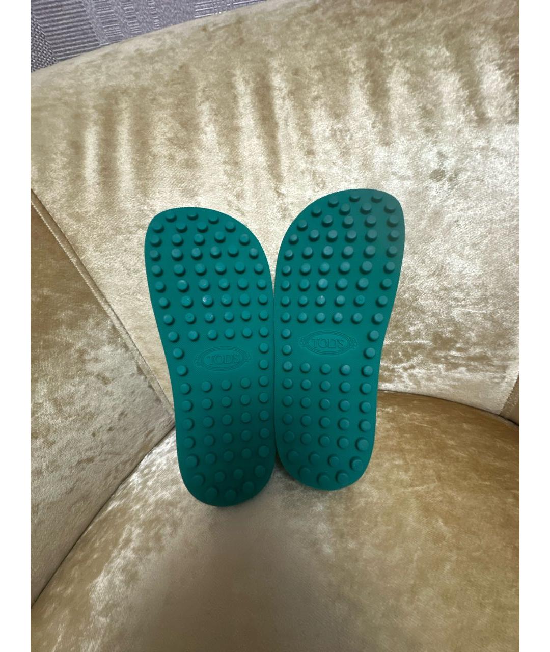 TOD'S Зеленые резиновые шлепанцы, фото 5