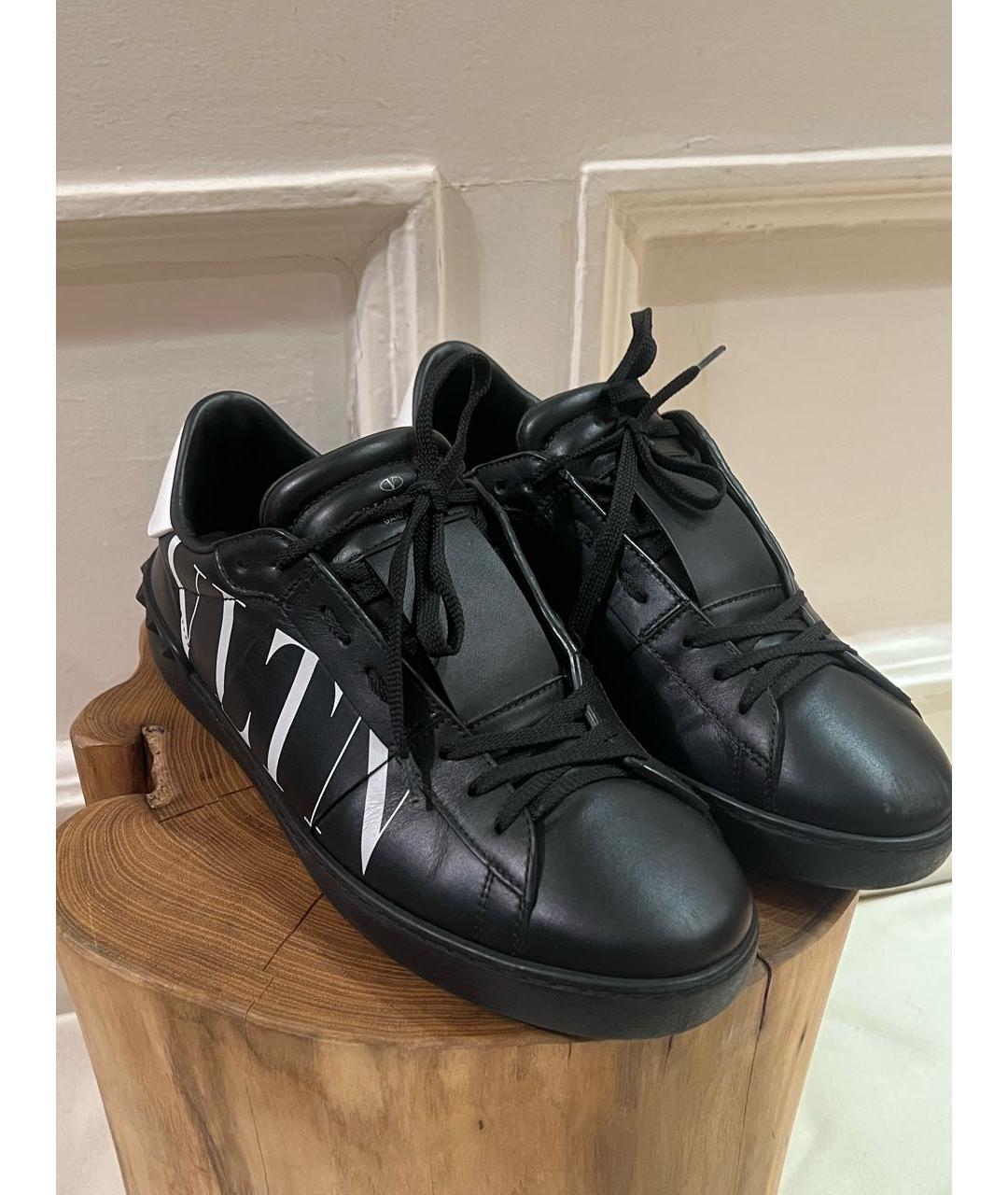 VALENTINO Черные кожаные низкие кроссовки / кеды, фото 2