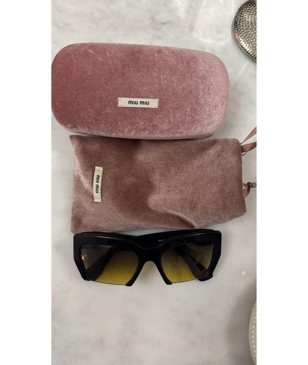 MIU MIU Черные пластиковые солнцезащитные очки, фото 3